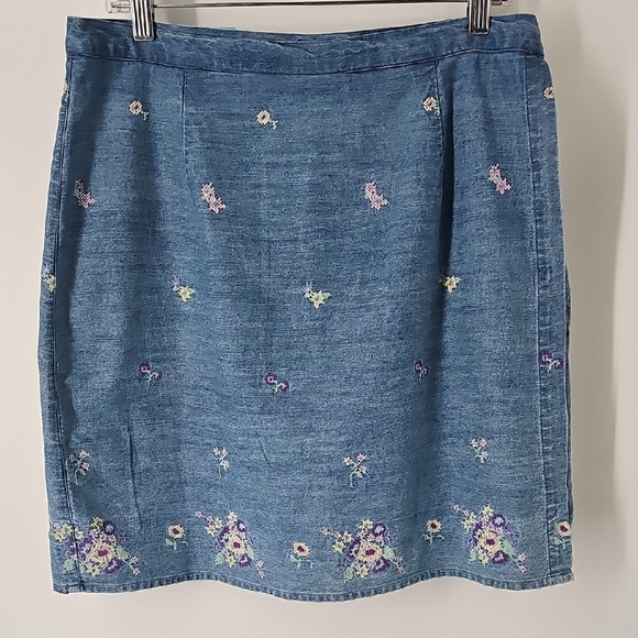 Westbound Denim with Embroidered Flowers Golf Skirt or Skort - Picture 1 of 11
